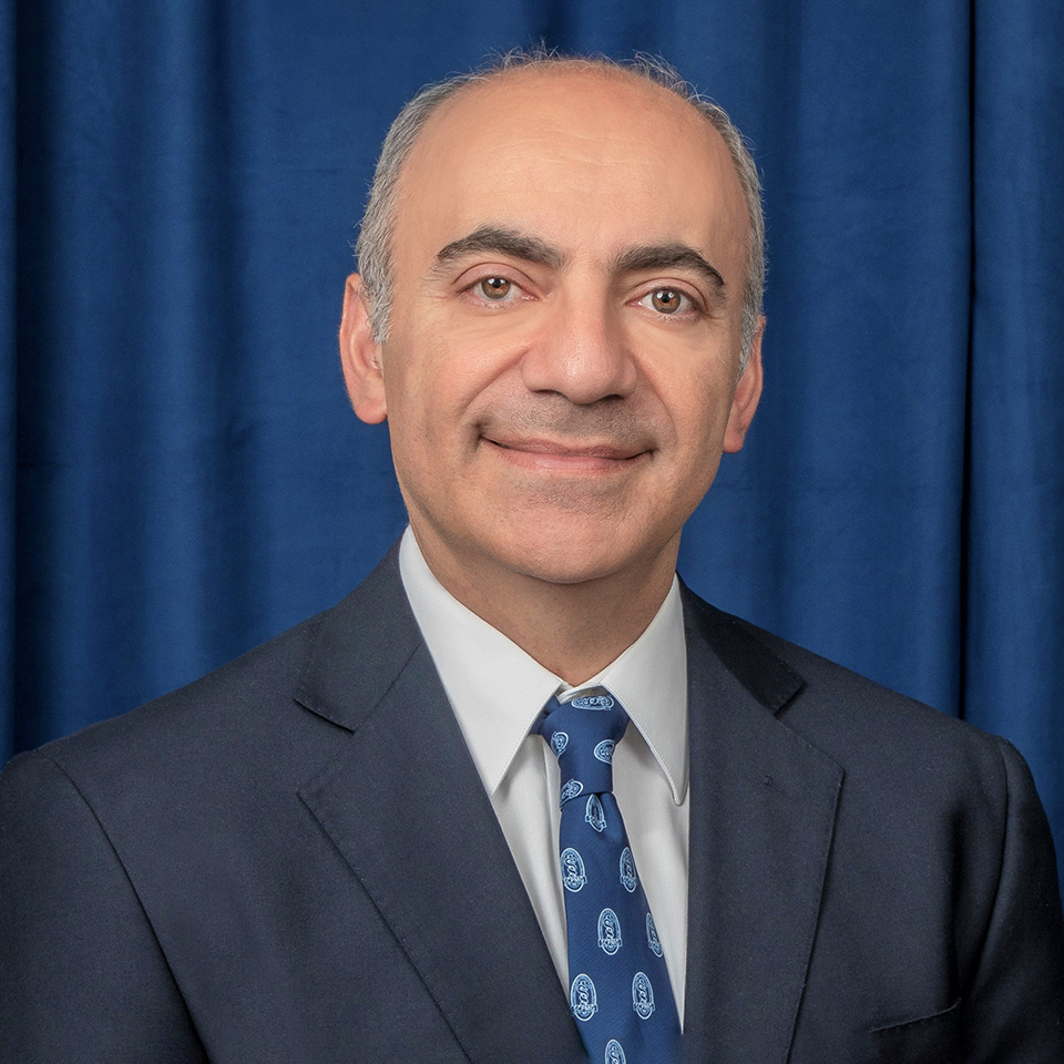 A headshot of Ramin Davidoff, MD