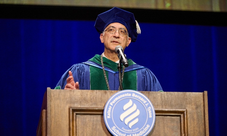 KPSOM Dean and CEO John L. Dalrymple, MD delivers commencement address.