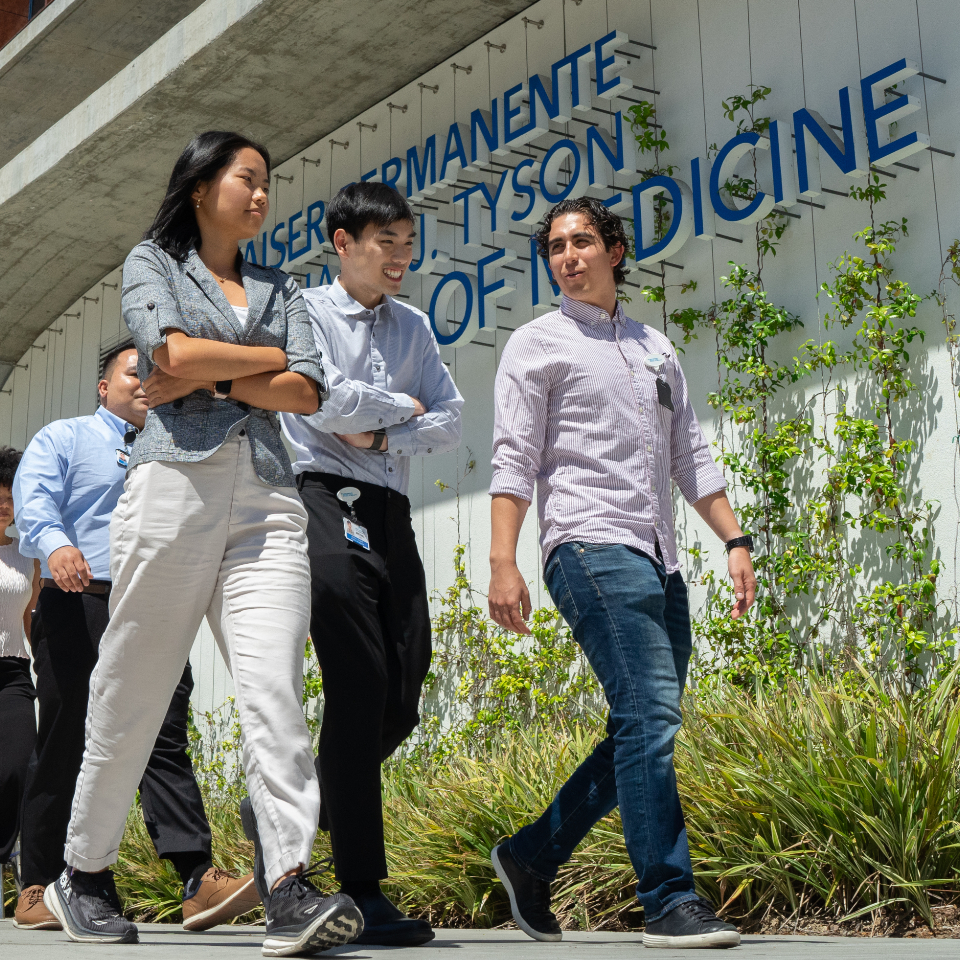 Students walking to the Pasadena campus.
