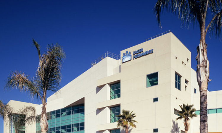External View of Downey Medical Center.