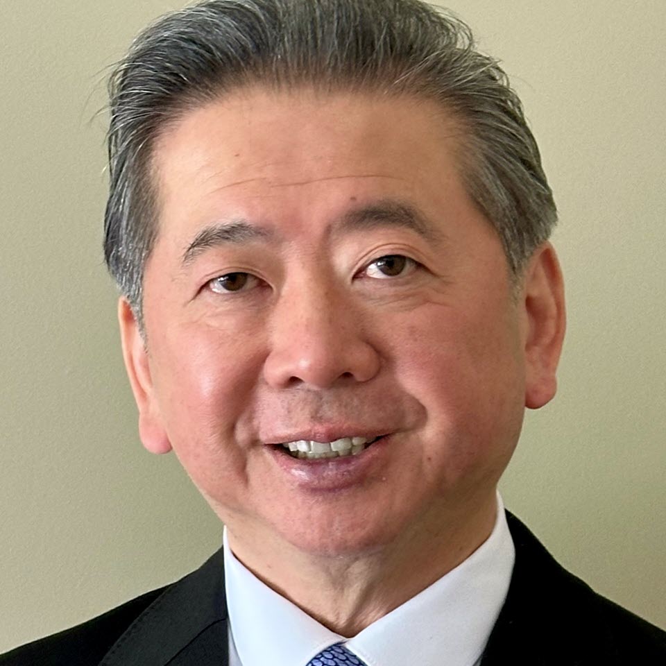 Profile headshot of Raymond H. Chen, MD, DPhil