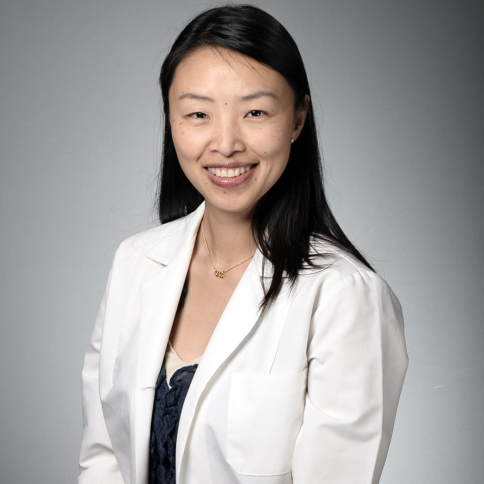 Faculty headshot of Lauren Peng, MD, MSc