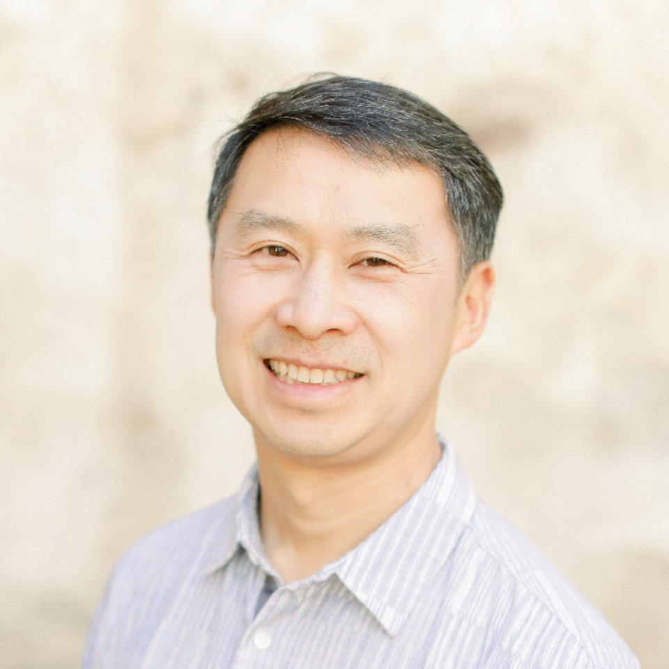 Faculty profile headshot for Roland Tang, MD