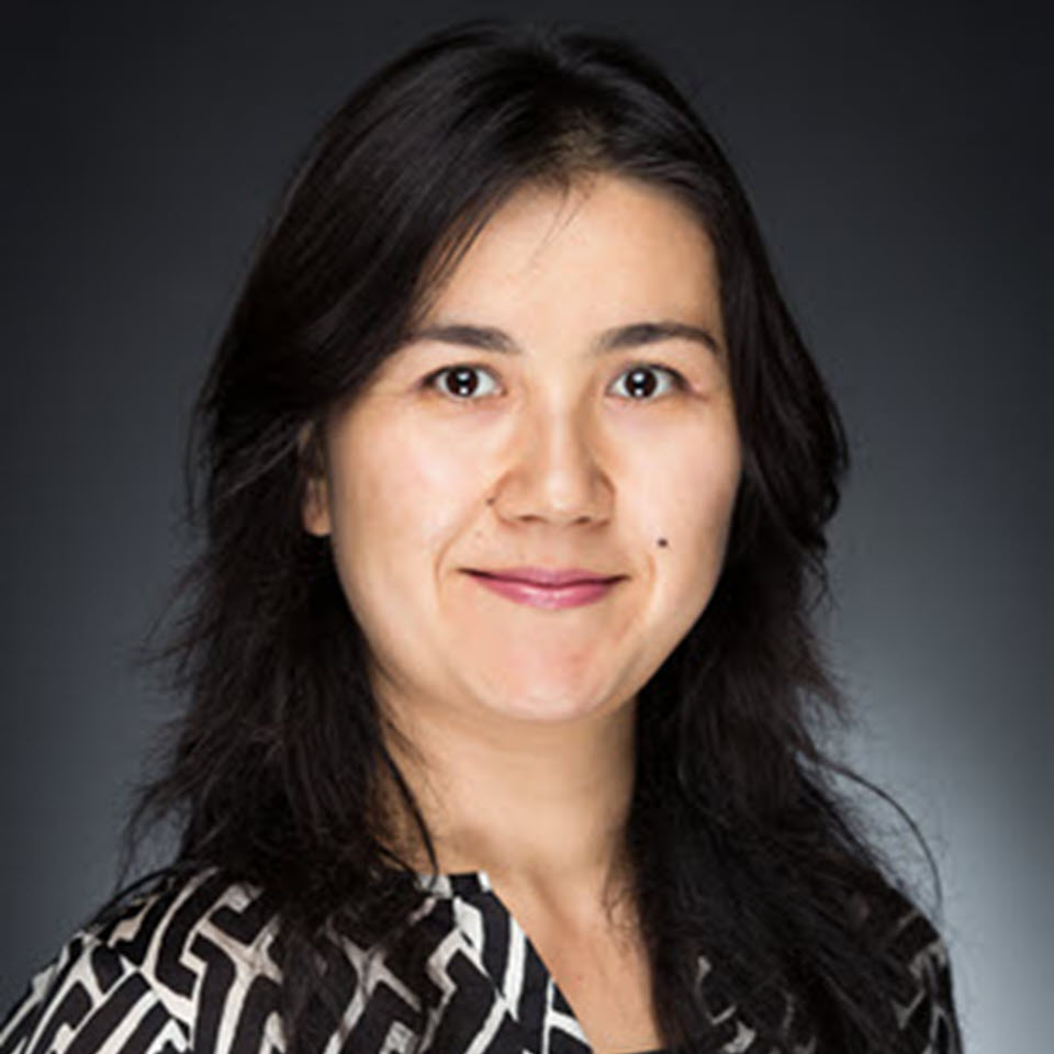 Profile headshot of Zohra Tumur, PhD