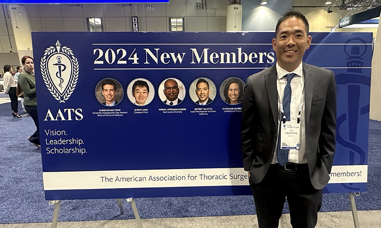 Dr. Jeffrey Velotta attends the AATS 104th Annual Meeting.