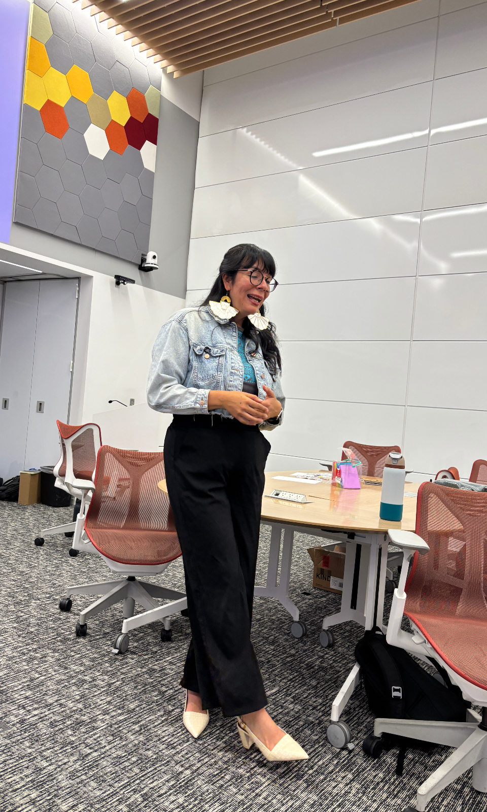 Birth worker Melody Gonzalez speaks to students about how doulas may help labor progress and improve patient experience.